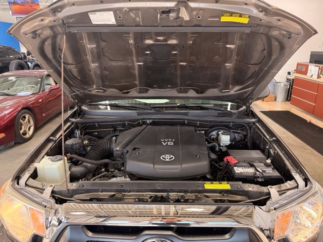 Used 2014 Toyota Tacoma 4x4 Double Cab w/ SR5 Package image 27