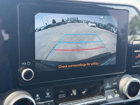 Certified 2024 Toyota Highlander LE FWD image 15