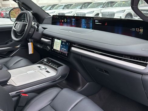 New 2025 Lincoln Navigator L Reserve w/ Jet Appearance Package image 6