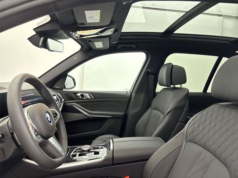 New 2026 BMW X5 xDrive50e w/ M Sport Package AWD/4WD image 24