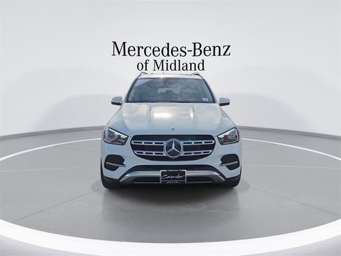 Used 2024 Mercedes-Benz GLE 450 GLE 450 Exclusive 4MATIC image 3