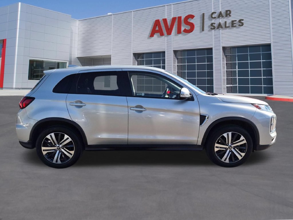 Used 2025 Mitsubishi Outlander Sport SE AWD/4WD image 5