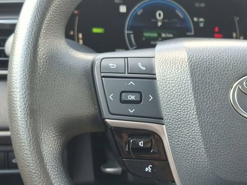 Used 2025 Toyota Camry LE AWD/4WD image 20