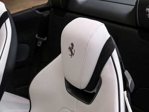 Used 2025 Ferrari Roma Spider image 23