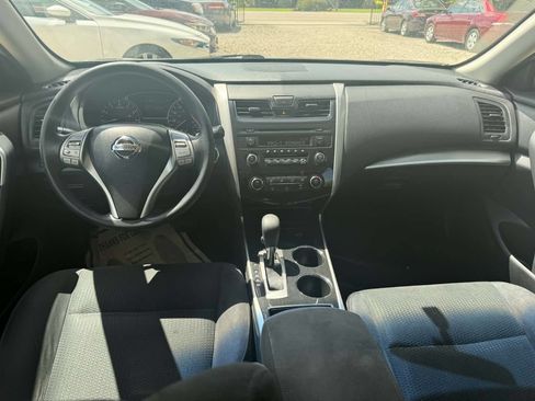 Used 2014 Nissan Altima 2.5 S FWD image 14