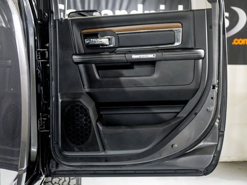 Used 2018 RAM 2500 Laramie w/ Sport Appearance Group image 38