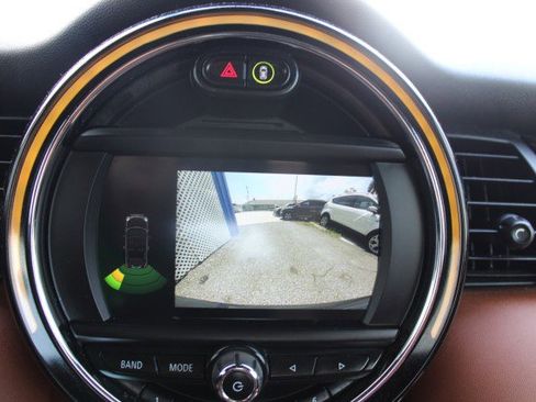 Used 2019 MINI Cooper S w/ Signature Upholstery Package FWD image 25