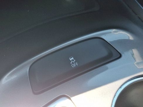 Certified 2018 Chevrolet Malibu LT FWD image 26