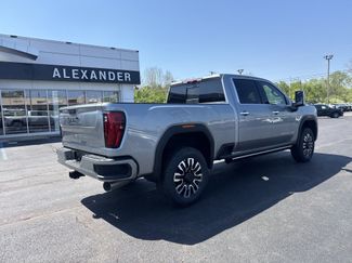 New 2026 GMC Sierra 2500 Denali Ultimate AWD/4WD video 3