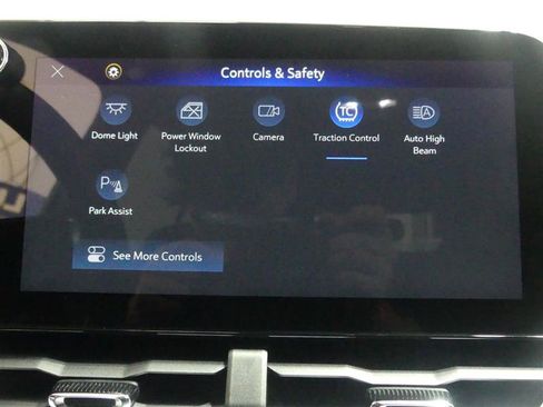 Used 2026 Chevrolet Equinox LT FWD image 43