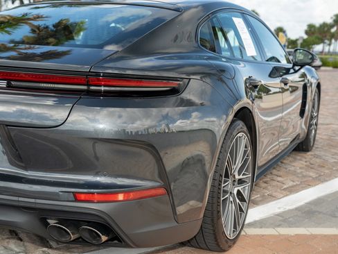 Used 2024 Porsche Panamera w/ Premium Package RWD image 10
