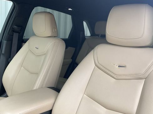 Used 2017 Cadillac XT5 FWD w/ LPO, Wheel Lock Package image 9