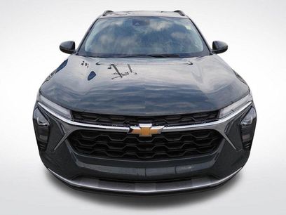 Certified 2025 Chevrolet Trax LT w/ Driver Confidence Package