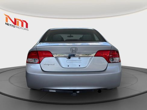 Used 2010 Honda Civic LX image 4