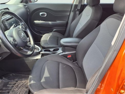 Used 2019 Kia Soul + FWD image 8