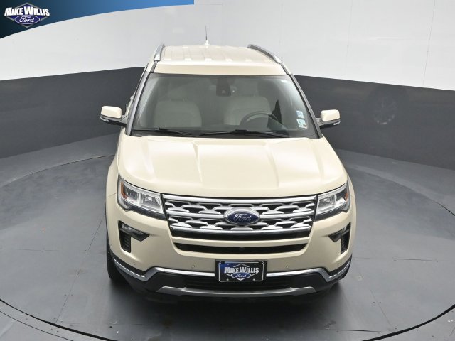 Used 2018 Ford Explorer Limited w/ Equipment Group 301A FWD image 10