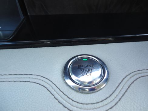 Used 2019 Lincoln Navigator L Reserve image 21