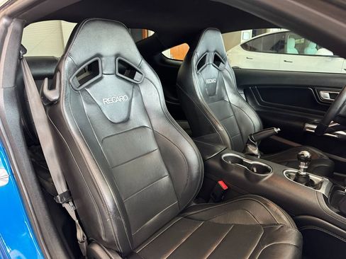Used 2019 Ford Mustang GT Premium w/ GT Performance Package RWD image 20