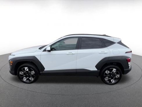 Used 2025 Hyundai Kona SEL AWD/4WD image 9