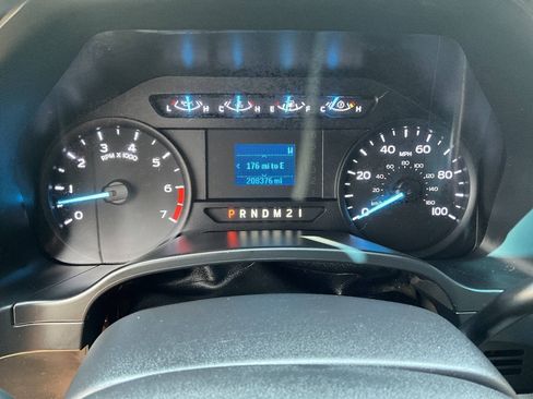 Used 2017 Ford F250 XL w/ STX Appearance Package AWD/4WD image 11