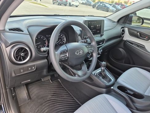 Used 2023 Hyundai Kona SEL w/ Cargo Package AWD/4WD image 9