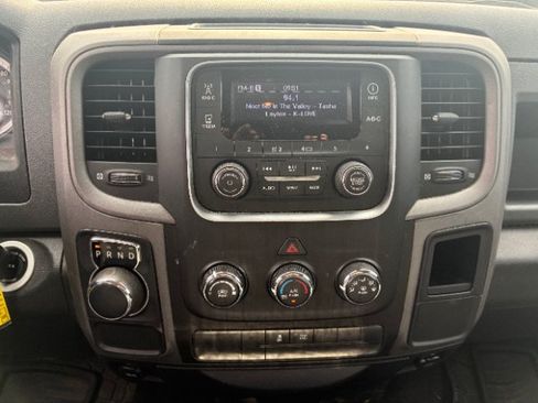 Used 2014 RAM 1500 Express RWD image 15