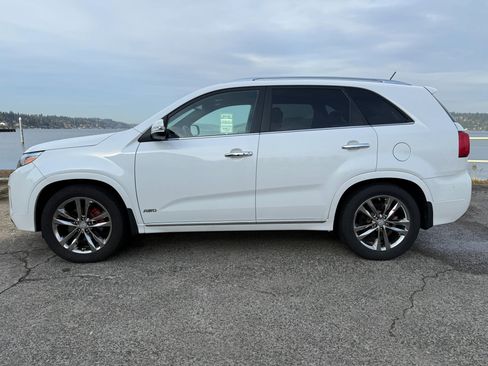 Used 2014 Kia Sorento SX Limited image 2