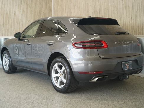 Used 2018 Porsche Macan AWD/4WD image 7