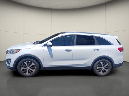 Used 2016 Kia Sorento EX w/ EX Touring Package FWD image 4