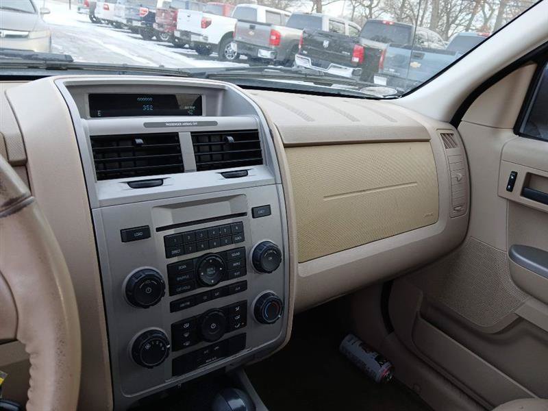 Used 2008 Ford Escape XLT FWD image 10