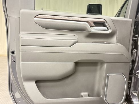 New 2026 GMC Sierra 2500 SLT w/ SLT Premium Package image 23