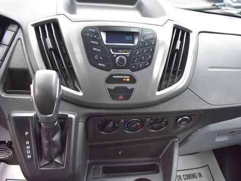 Used 2019 Ford Transit 250 148 Medium Roof RWD image 15