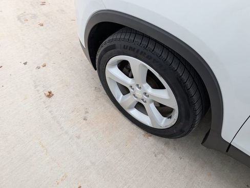 Used 2015 Chevrolet Trax LTZ image 8