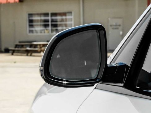 Used 2021 BMW X7 M50i w/ Luxury Seating Package image 43