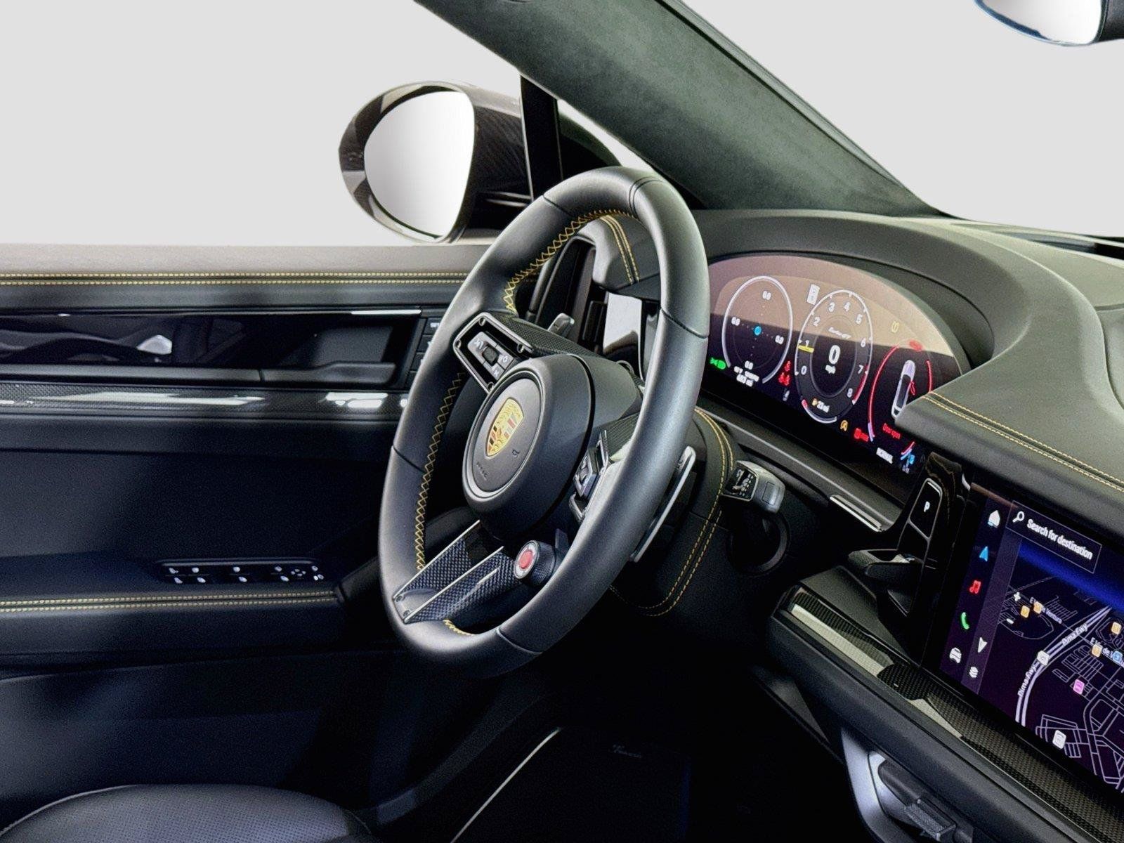 Used 2025 Porsche Cayenne Turbo GT AWD/4WD image 34