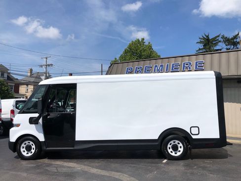 Used 2023 Chevrolet Brightdrop 600 w/ Active Safety Package 2 AWD/4WD image 4