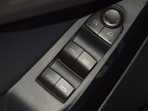 New 2026 Chevrolet Equinox LT w/ Midnight Edition FWD image 41