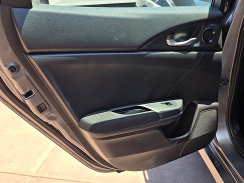 Used 2018 Honda Civic EX image 26
