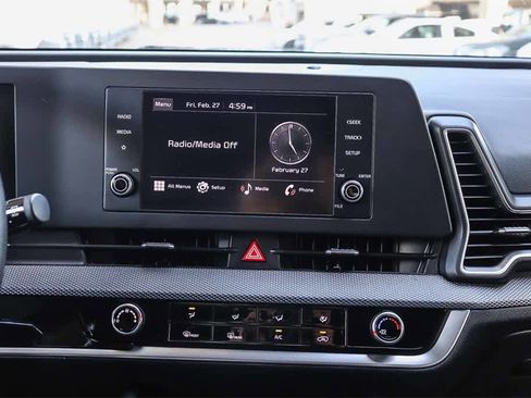 Used 2024 Kia Sportage LX image 13