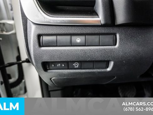 Used 2023 Nissan Rogue SV AWD/4WD image 31