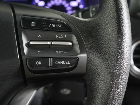 Used 2018 Hyundai Kona SE AWD/4WD image 32