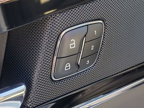 Certified 2023 Lincoln Nautilus Reserve image 13