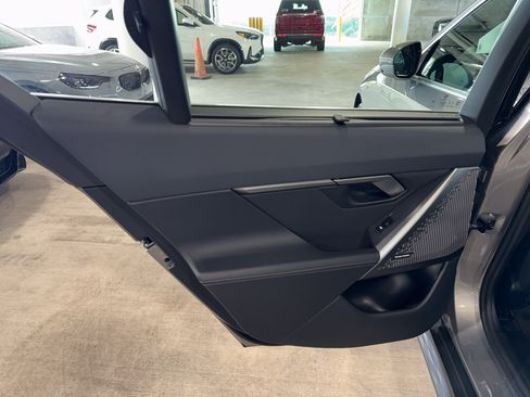 Used 2025 BMW 530i RWD image 16