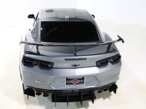 Used 2022 Chevrolet Camaro ZL1 RWD image 34