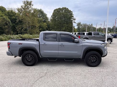 Used 2023 Nissan Frontier PRO-4X w/ Pro-4X Premium Package AWD/4WD image 9