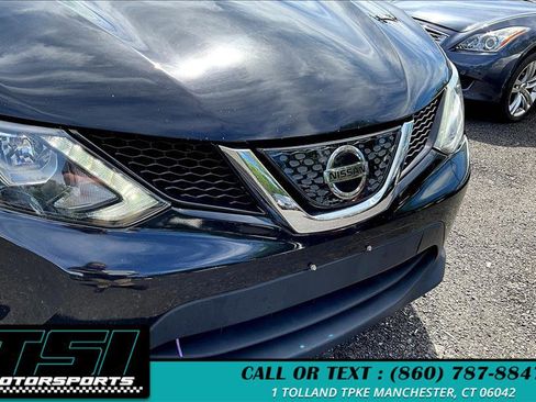 Used 2018 Nissan Rogue Sport S image 28