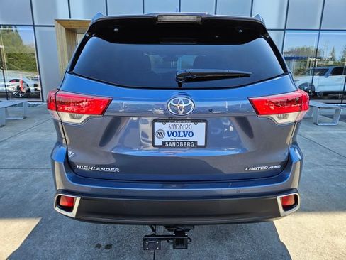 Used 2019 Toyota Highlander Limited AWD/4WD image 6