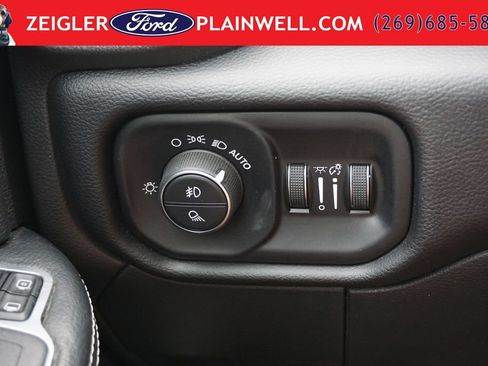 Used 2024 RAM 2500 Laramie w/ Safety Group AWD/4WD image 28