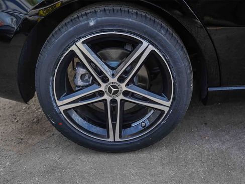 Used 2022 Mercedes-Benz A 220 image 7