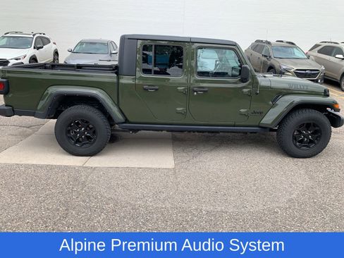 Used 2021 Jeep Gladiator Sport AWD/4WD image 4